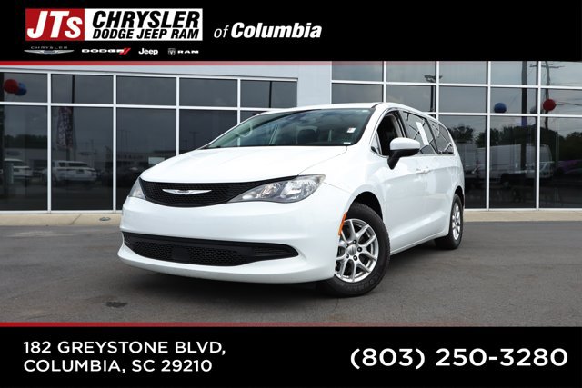 Used 2023 Chrysler Voyager LX FWD image 1