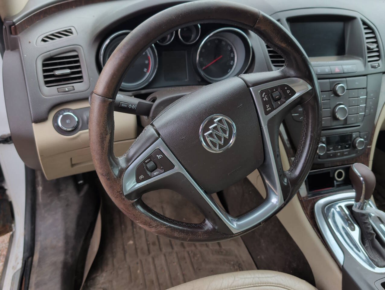 Used 2012 Buick Regal Premium FWD image 33