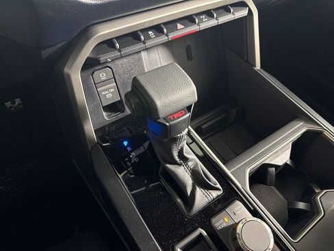 New 2026 Toyota Tundra SR5 AWD/4WD image 34