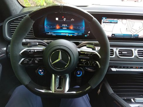 Used 2025 Mercedes-Benz GLE 63 AMG S image 13