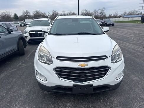 Used 2017 Chevrolet Equinox LT w/ Convenience Package image 8
