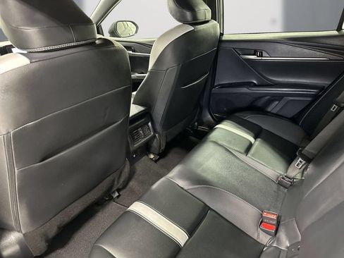 Used 2025 Toyota Camry SE FWD image 15