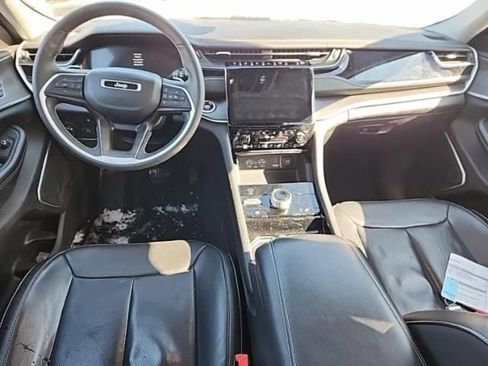 Used 2022 Jeep Grand Cherokee Limited 4xe w/ Luxury Tech Group II image 11