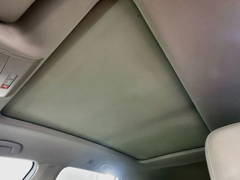 Used 2023 Volkswagen Atlas SE w/ Panoramic Sunroof Package FWD image 25