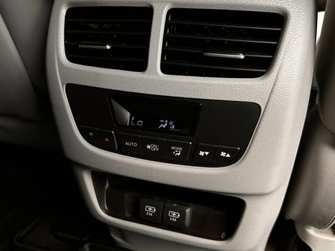 Used 2020 Acura MDX FWD image 31