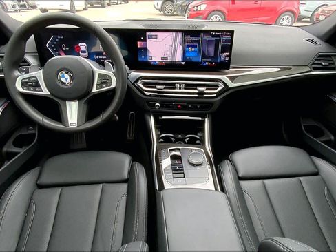 Used 2024 BMW 330i Sedan w/ M Sport Package RWD image 15