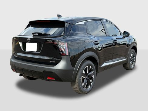 New 2025 Nissan Kicks SV image 7