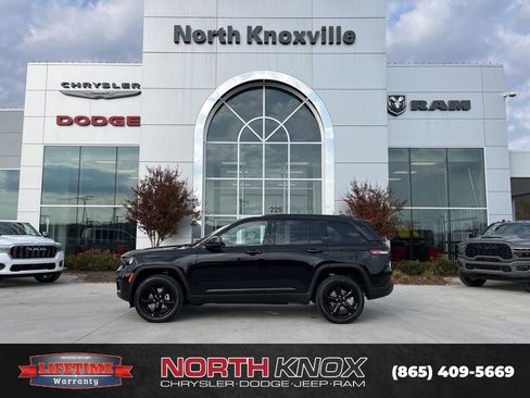 New 2025 Jeep Grand Cherokee Altitude image 2