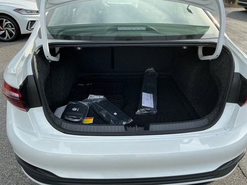 New 2026 Volkswagen Jetta SE image 14