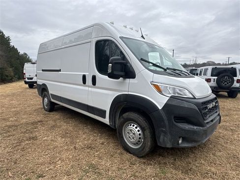 New 2025 RAM ProMaster 2500 w/ Convenience Group image 15