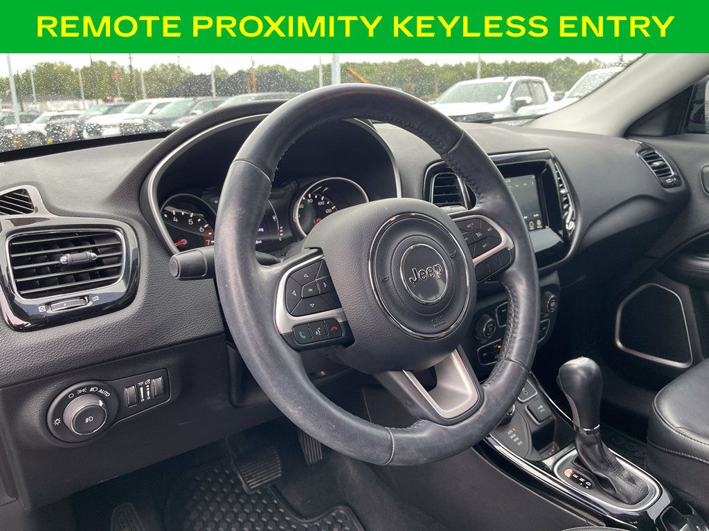 Used 2019 Jeep Compass Latitude AWD/4WD image 17