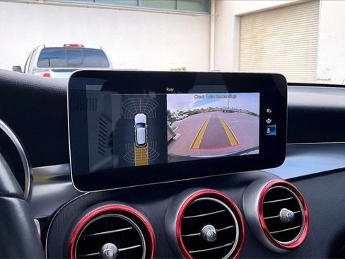 Used 2021 Mercedes-Benz GLC 300 image 19