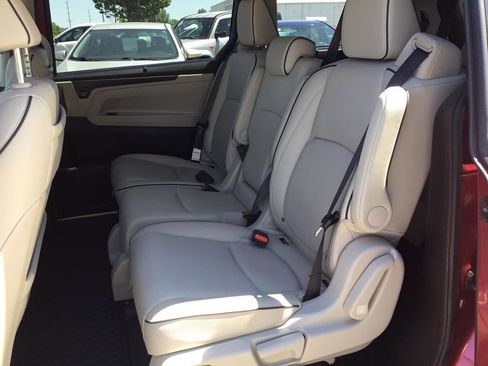 Used 2025 Honda Odyssey Touring image 18