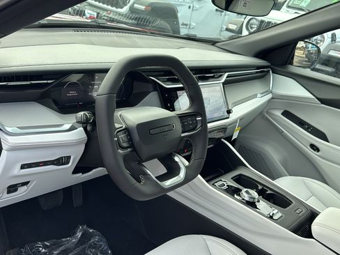 New 2026 Jeep Cherokee Limited AWD/4WD image 12
