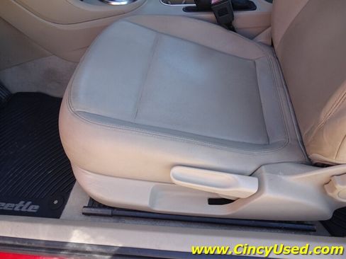 Used 2013 Volkswagen Beetle 2.5 FWD image 22