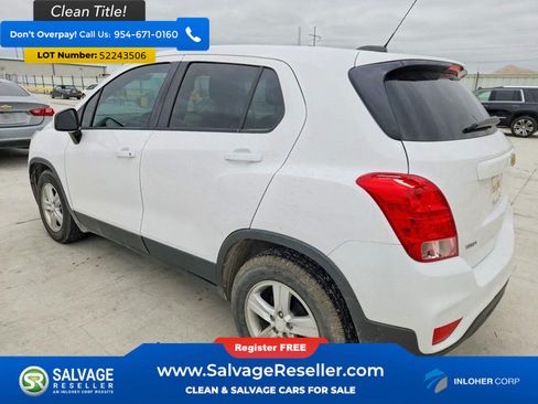 Used 2020 Chevrolet Trax LS w/ Tint and Cruise Package FWD image 3