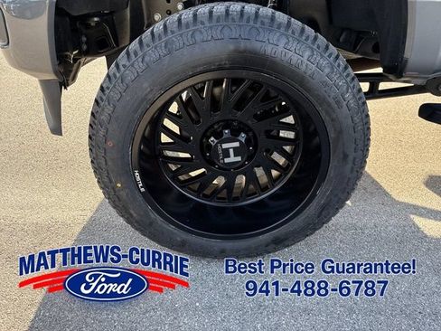 Used 2023 Ford F250 Lariat w/ Sport Appearance Package AWD/4WD image 16