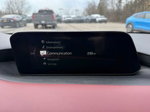 Used 2022 MAZDA MAZDA3 s image 27