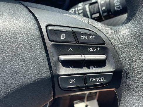 Used 2021 Hyundai Kona SE FWD image 33