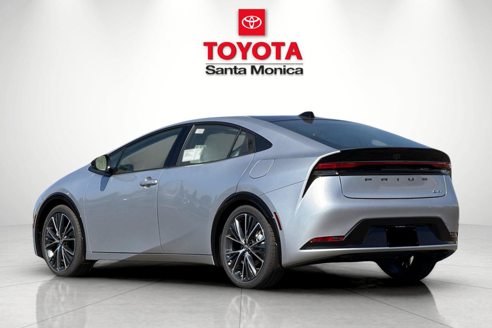 New 2027 Toyota Prius XLE FWD image 5