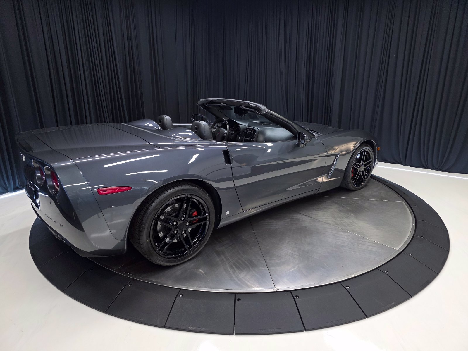 Used 2009 Chevrolet Corvette Convertible w/ Preferred Equipment Group RWD image 13