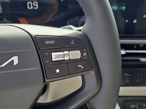 New 2026 Kia Sportage EX image 31