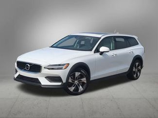 Used 2020 Volvo V60 T5 Cross Country AWD/4WD video 1