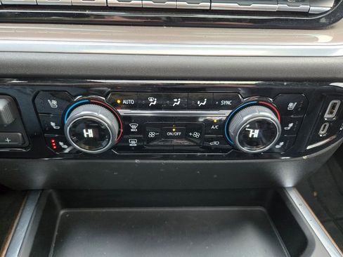 Used 2022 Chevrolet Silverado 1500 High Country w/ Max Trailering Package image 32