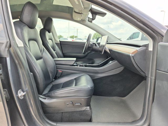 Used 2021 Tesla Model Y Long Range AWD/4WD image 21