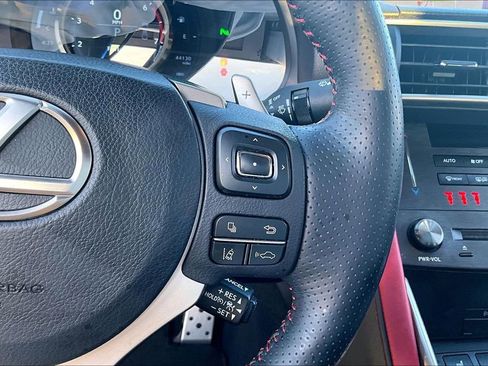 Used 2019 Lexus IS 300 image 12