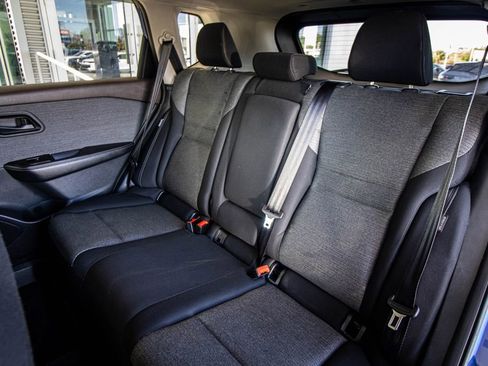 Used 2021 Nissan Rogue S image 26