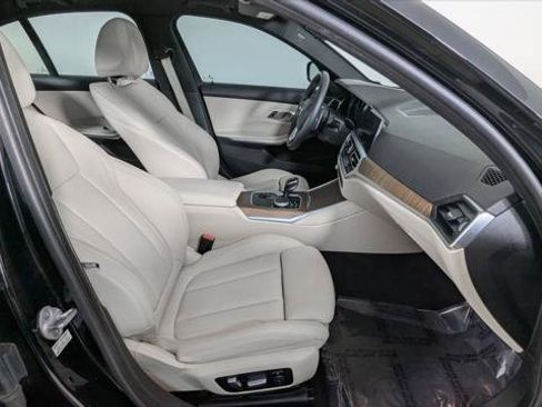 Used 2020 BMW 330i Sedan w/ Convenience Package RWD image 23
