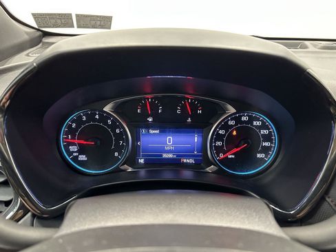 Used 2023 Chevrolet Equinox RS w/ LPO, Cargo Package AWD/4WD image 19