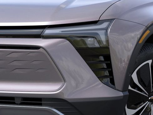New 2025 Chevrolet Blazer EV LT AWD/4WD image 24
