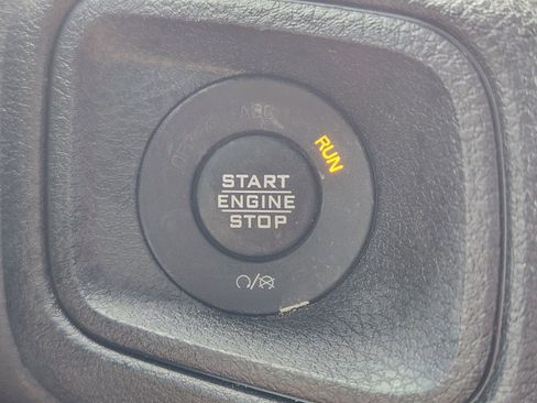 Used 2024 Jeep Wrangler Unlimited Sport AWD/4WD image 24