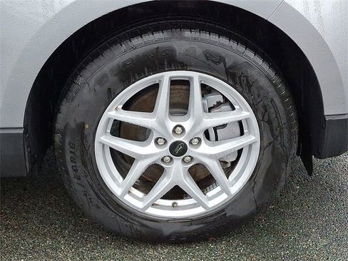 Used 2024 Ford Edge SEL image 8