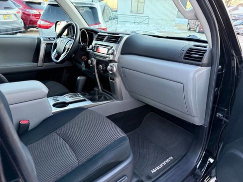 Used 2011 Toyota 4Runner SR5 w/ Convenience Pkg AWD/4WD image 95
