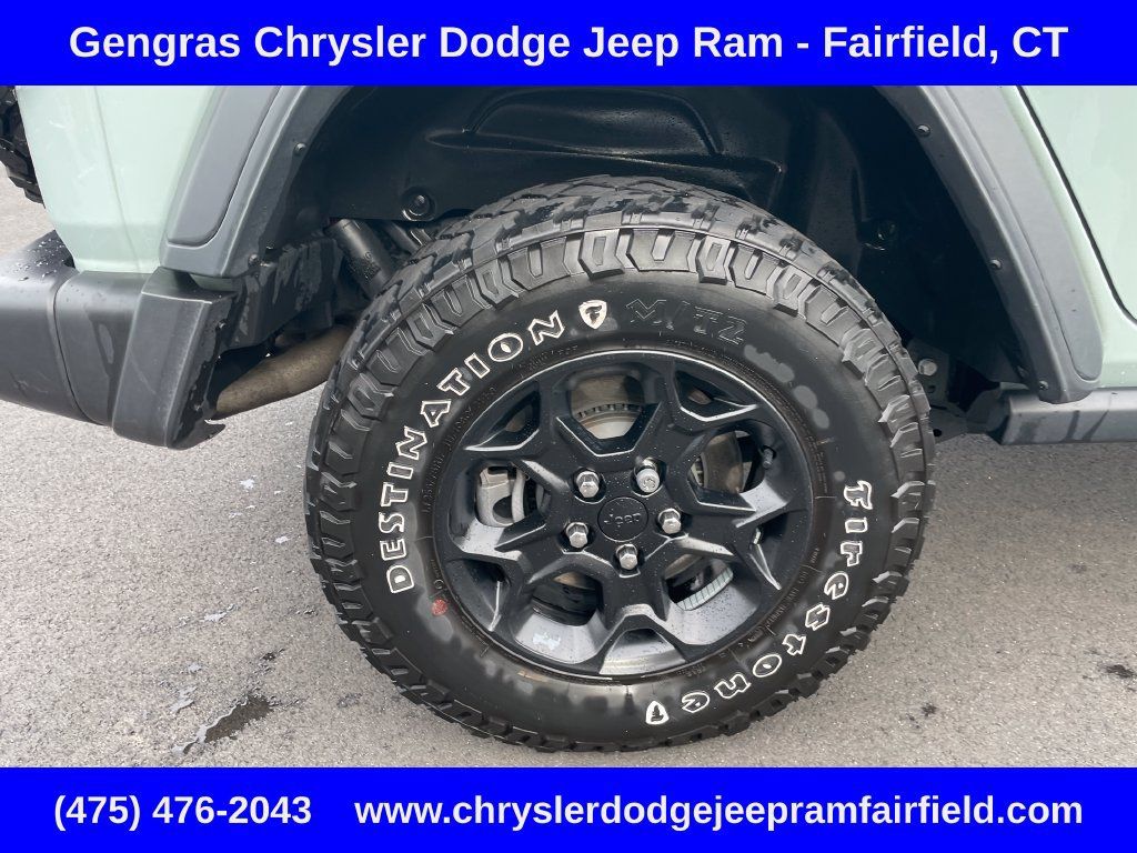 Used 2023 Jeep Wrangler Unlimited w/ Sun & Screen Package AWD/4WD image 10