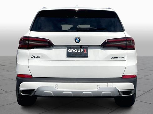 Used 2023 BMW X5 xDrive40i w/ Premium Package image 4