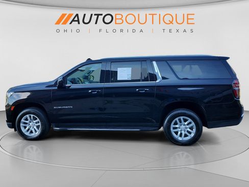 Used 2024 Chevrolet Suburban LT AWD/4WD image 2