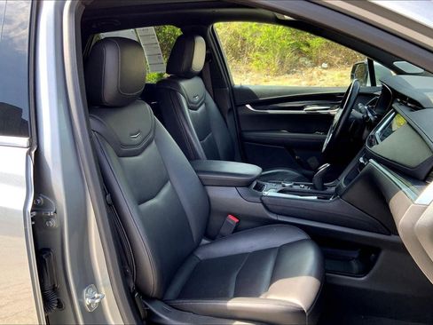 Used 2024 Cadillac XT5 Premium Luxury AWD/4WD image 7