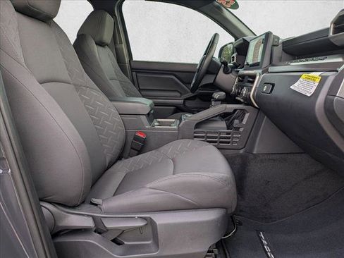 Certified 2025 Toyota Tacoma SR5 image 21