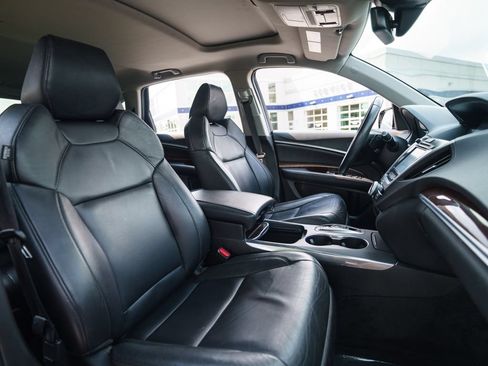 Used 2020 Acura MDX SH-AWD image 17