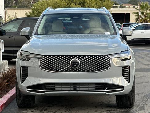 New 2026 Volvo XC90 T8 Ultra w/ Protection Package Premier AWD/4WD image 10