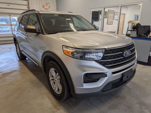 Certified 2022 Ford Explorer XLT AWD/4WD image 7