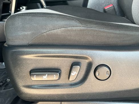 Used 2022 Toyota 4Runner SR5 image 19