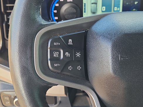 Used 2022 Ford Bronco Wildtrak image 25