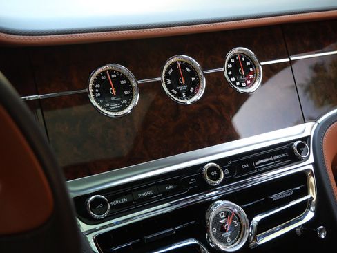 Used 2020 Bentley Flying Spur W12 w/ First Edition Specification image 13