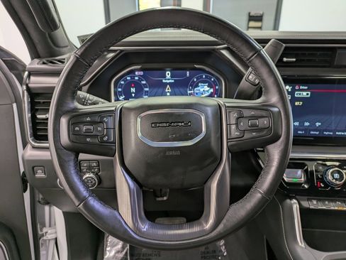 Used 2024 GMC Sierra 3500 Denali Ultimate image 18