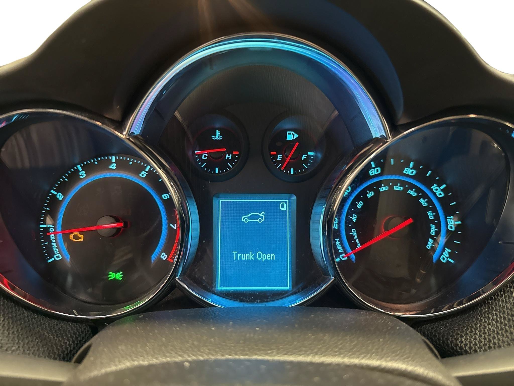 Used 2014 Chevrolet Cruze LT w/ RS Package FWD image 12
